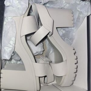 Chunky Off-White/Light Gray Platform Sandals